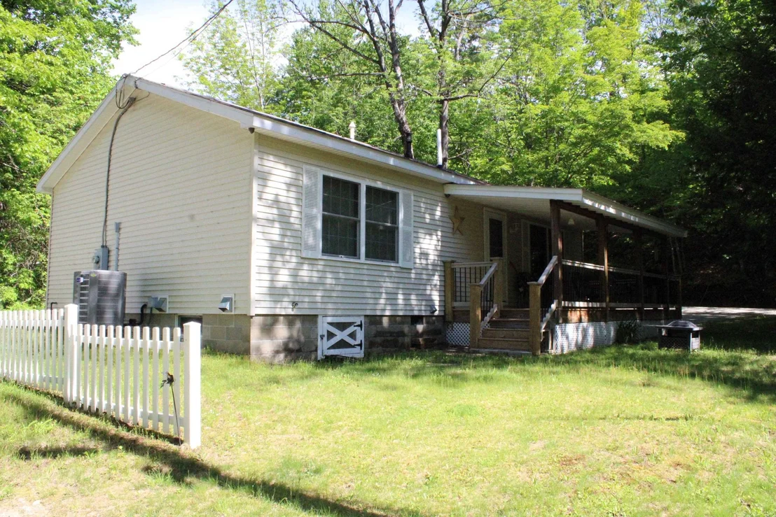 Photo of 461 Jericho