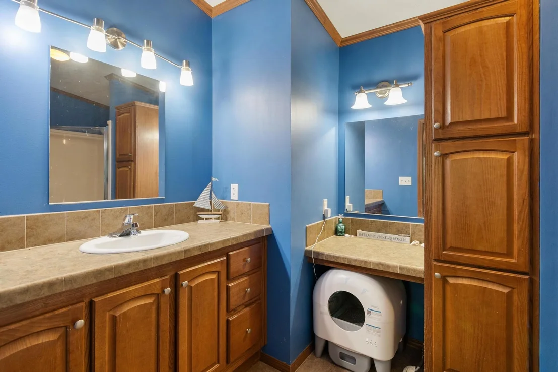 Photo of 1700 Highgate