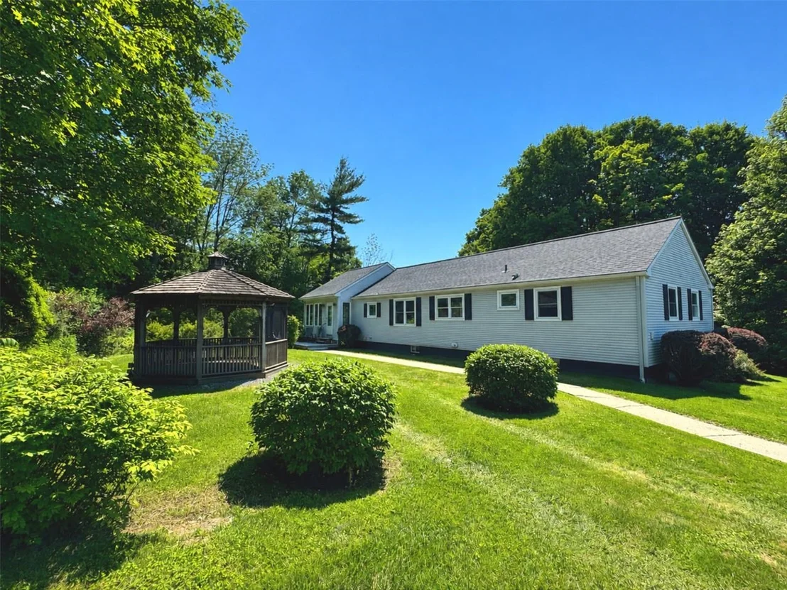 Photo of 240 Jericho