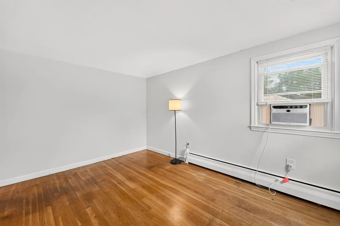 Photo of 16 Beverly