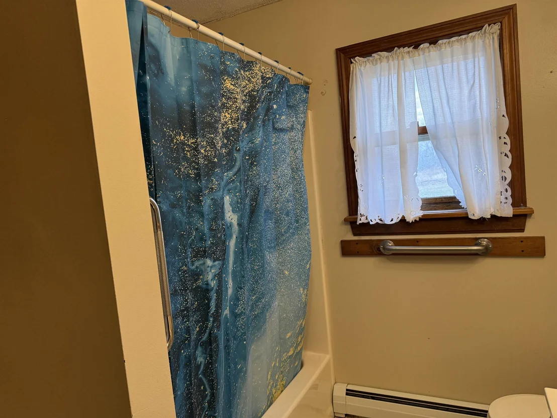 Photo of 2459 Highgate