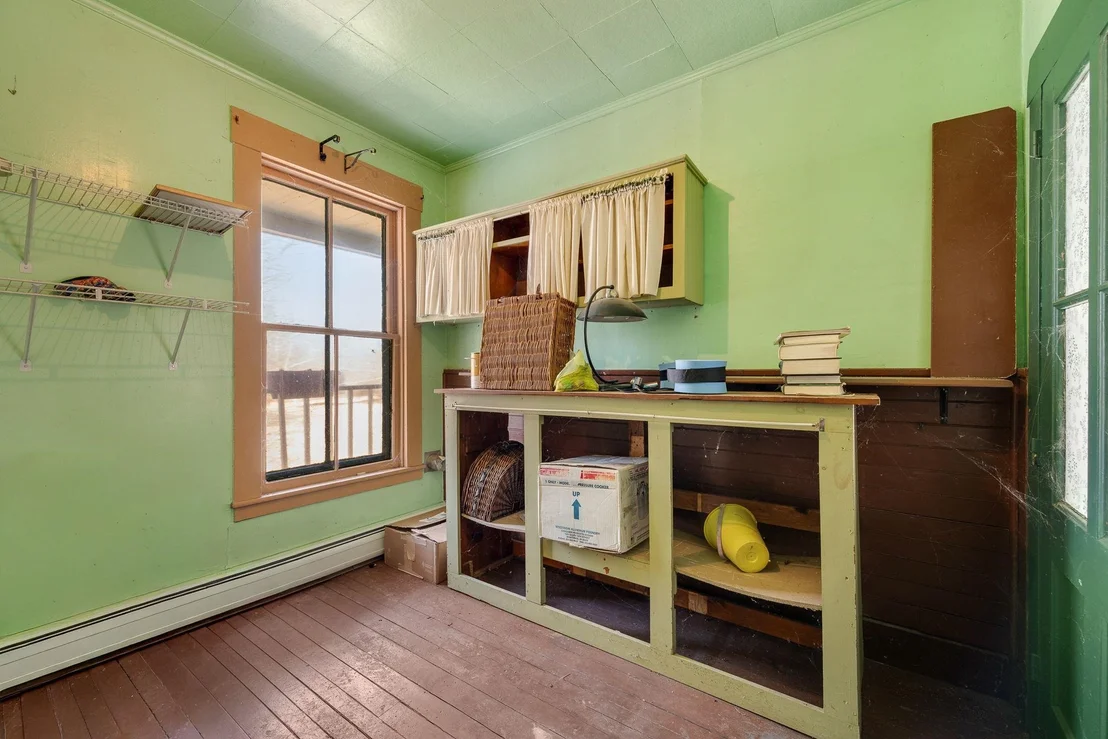 Photo of 546 Anderson