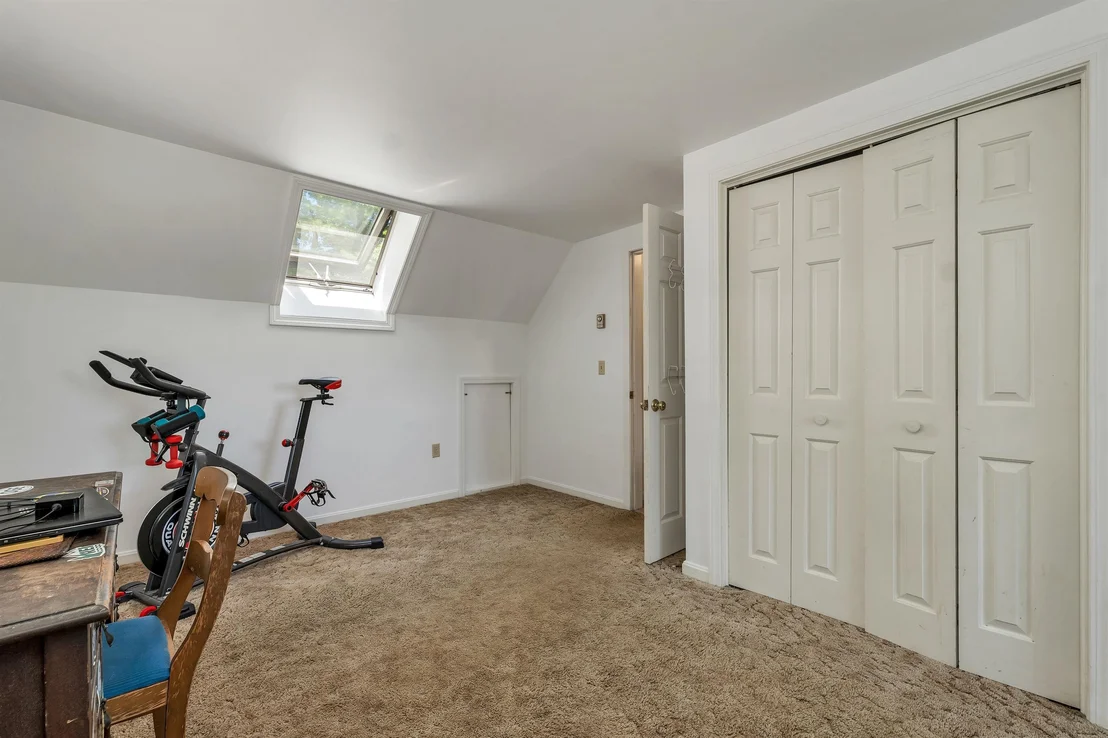 Photo of 15 Ledgewood