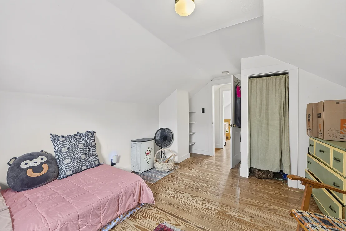 Photo of 7 Wilbrod