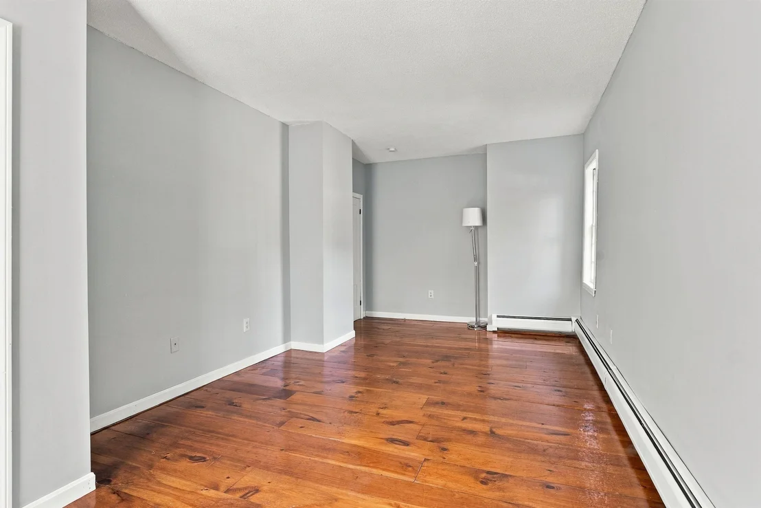 Photo of 38 Dunbarton Center