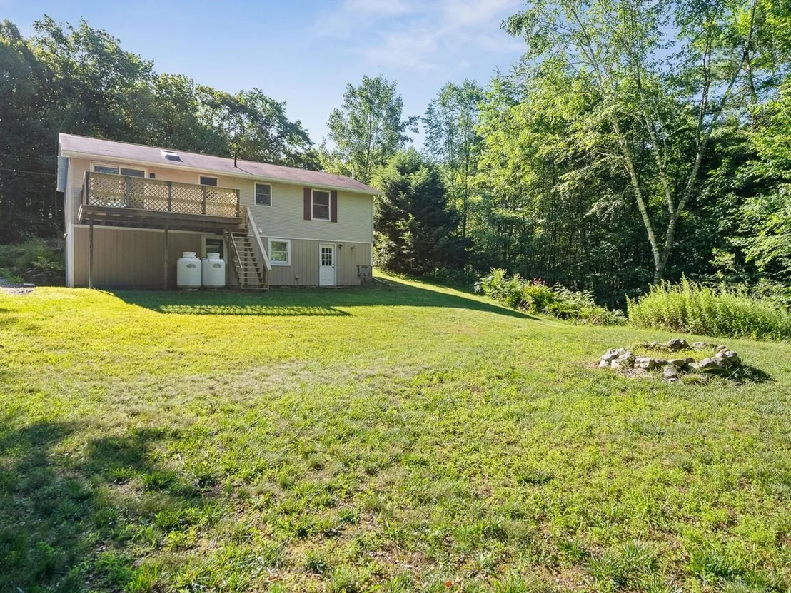 Photo of 335 Deer Run