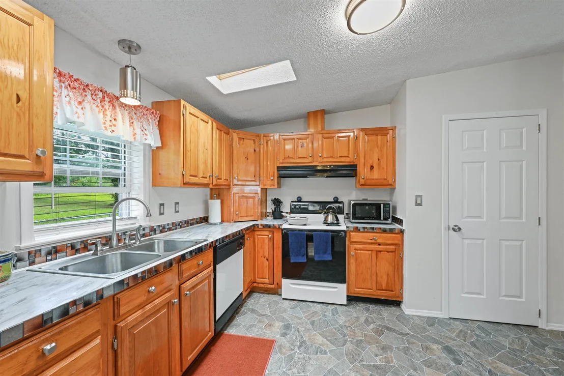 Photo of 92 Hilltop