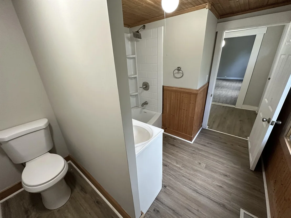 Photo of 461 South