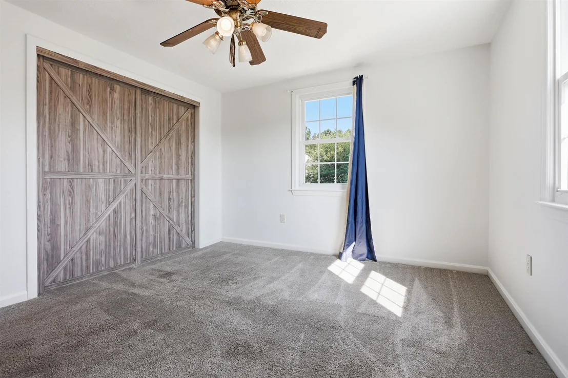 Photo of Unit L at 17 Juniper