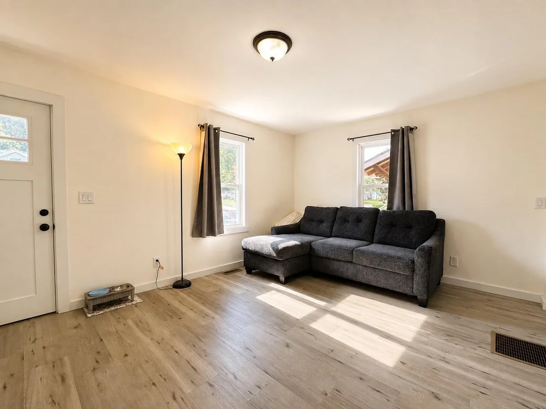 Photo of 270 Dorr