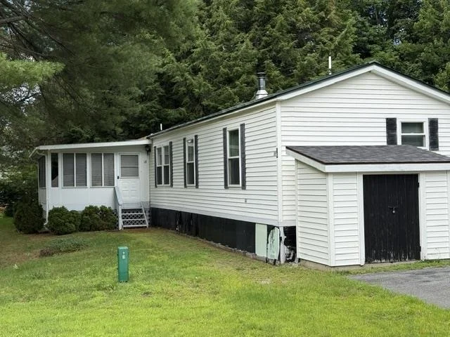 Photo of 18 Tuckerville