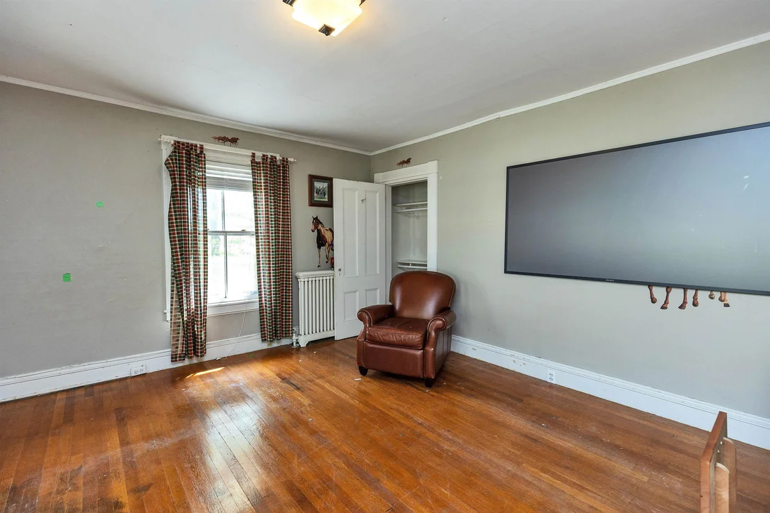 Photo of 24 Maple
