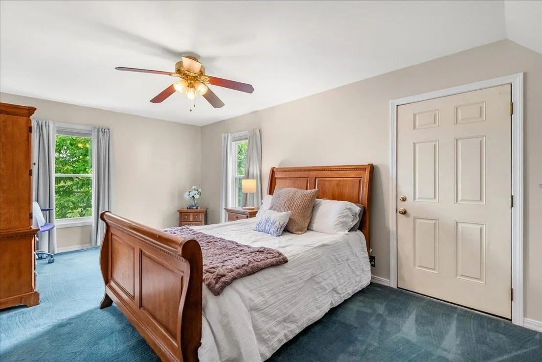 Photo of 381 Bennett