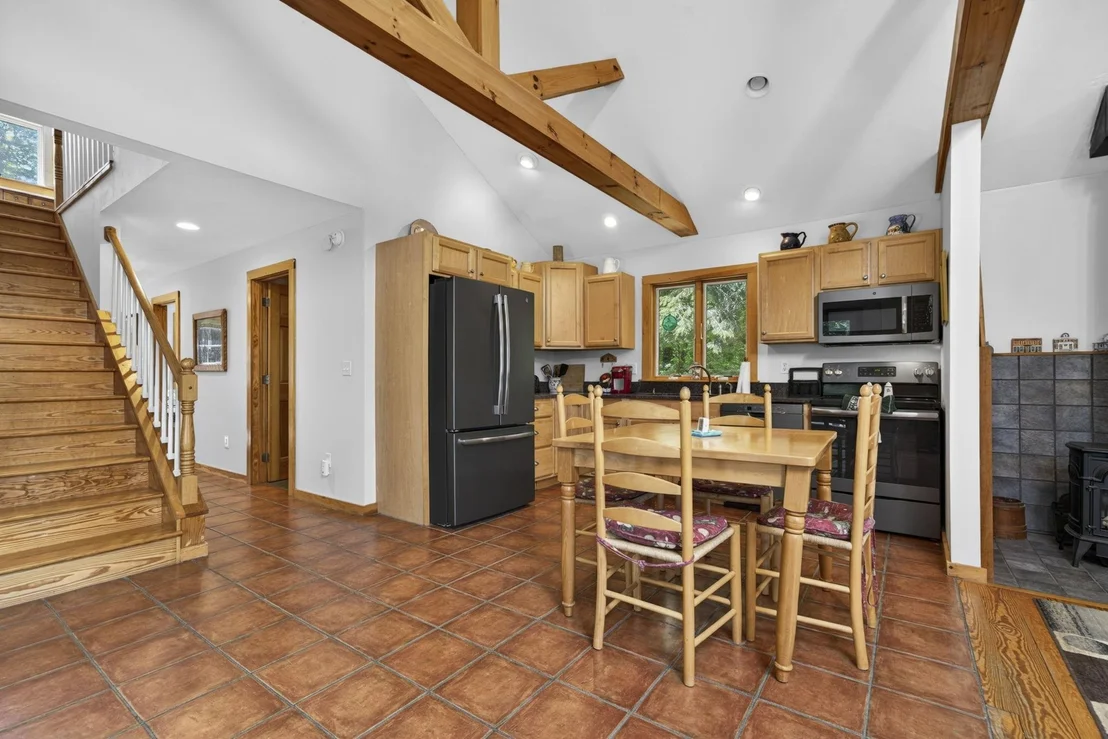 Photo of 2221 Valley