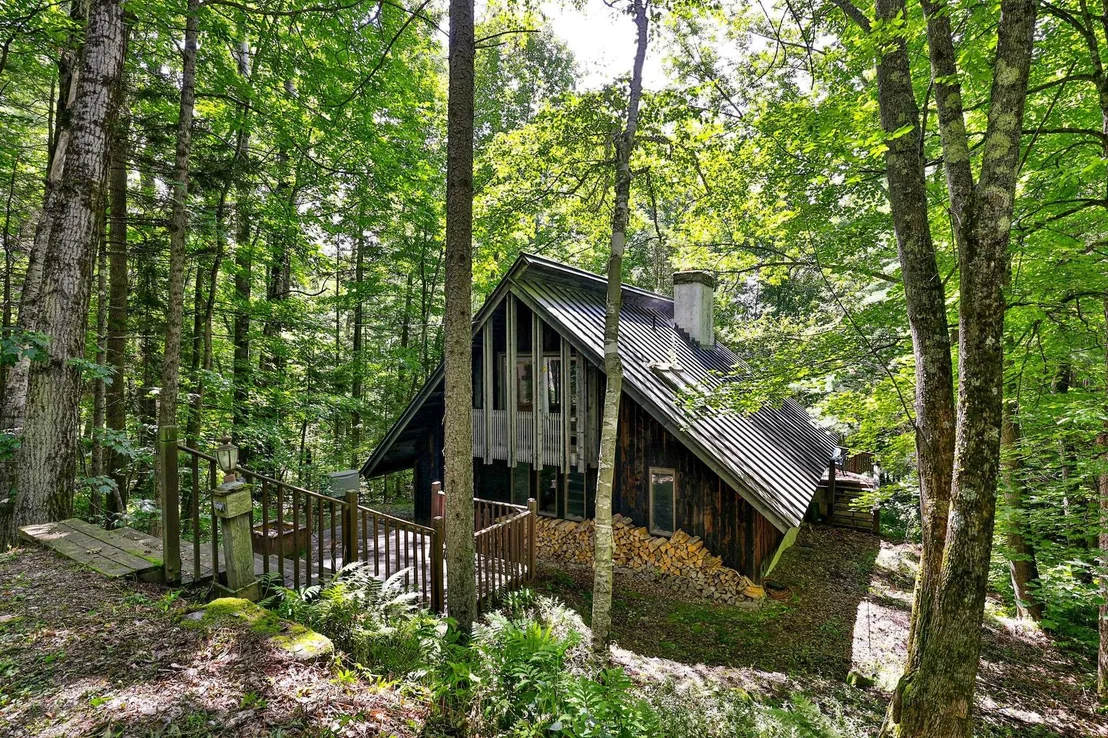 Photo of 212 Falcon Loop East