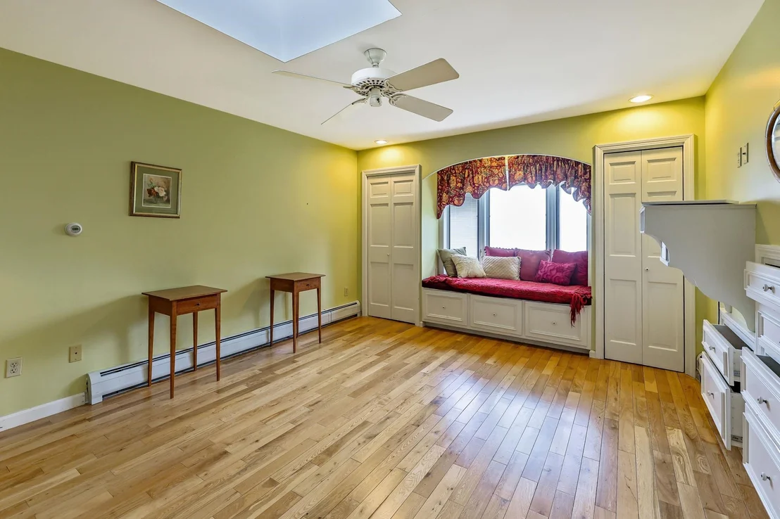 Photo of 535 Willey