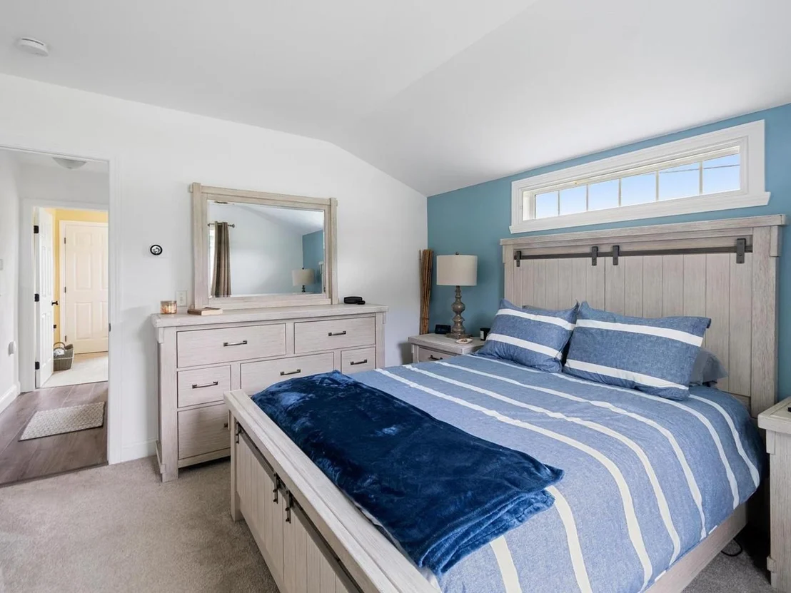 Photo of 3687 Oak Hill
