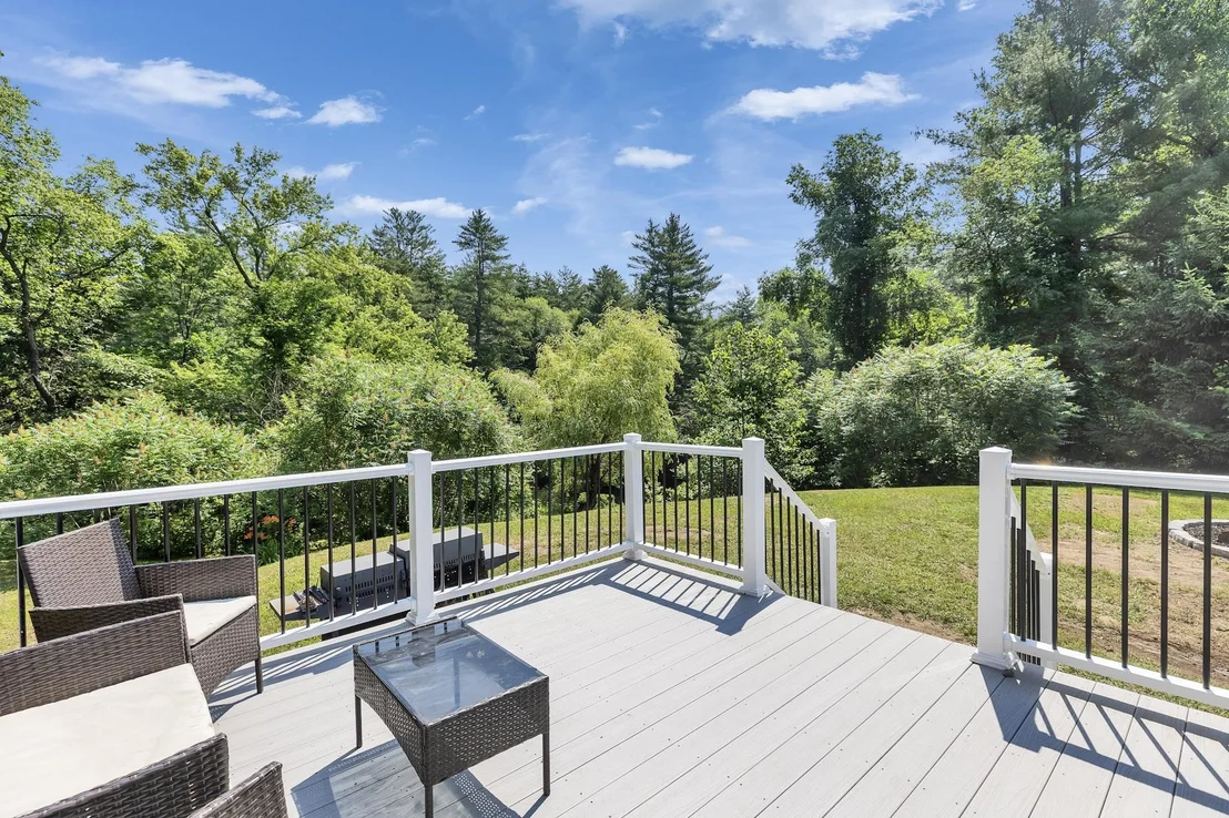 Photo of 229 Back Ashuelot