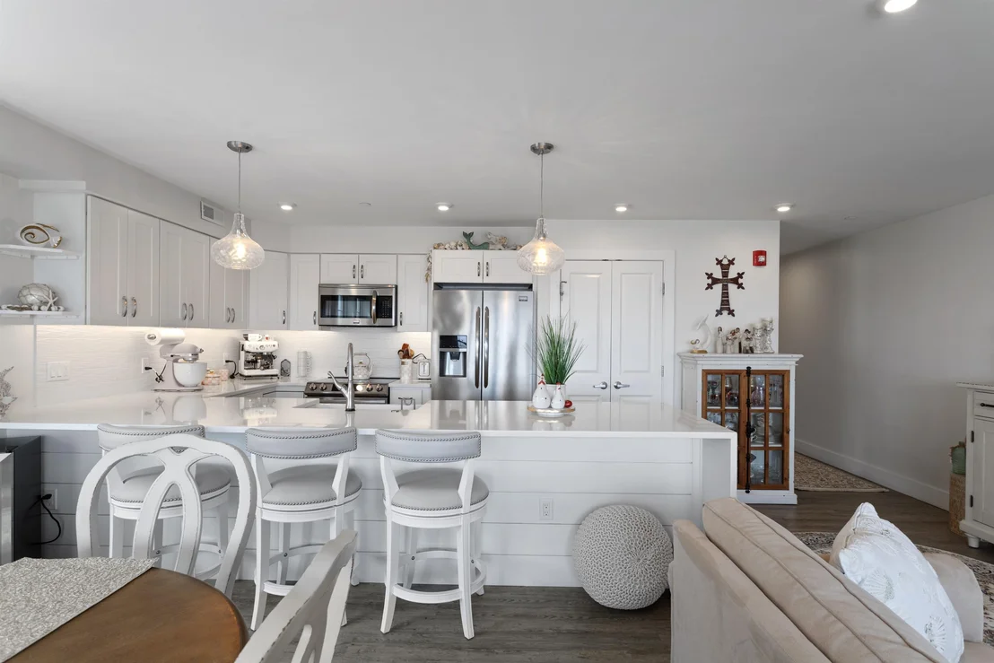Photo of Unit 3 at 377 Ocean