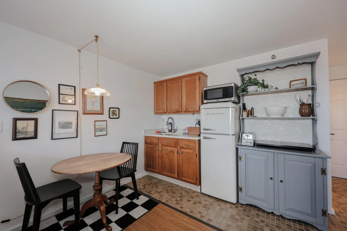 Photo of Unit 3E at 415 Ocean