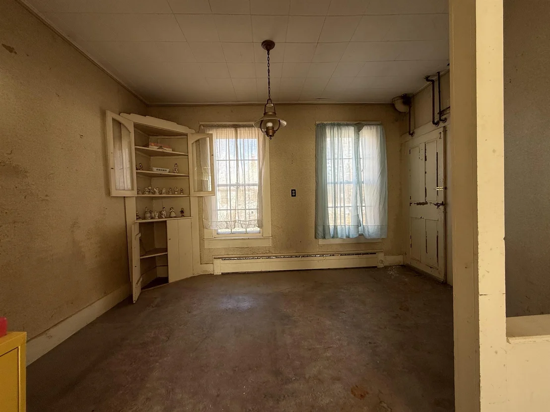 Photo of 17 Main