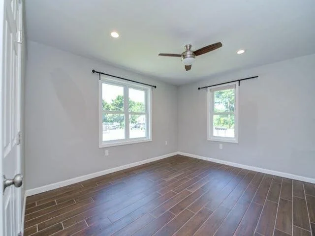 Photo of 827 Nashua