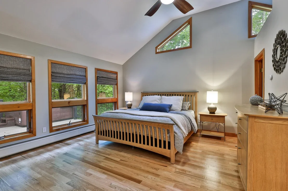 Photo of 28 Mountain View
