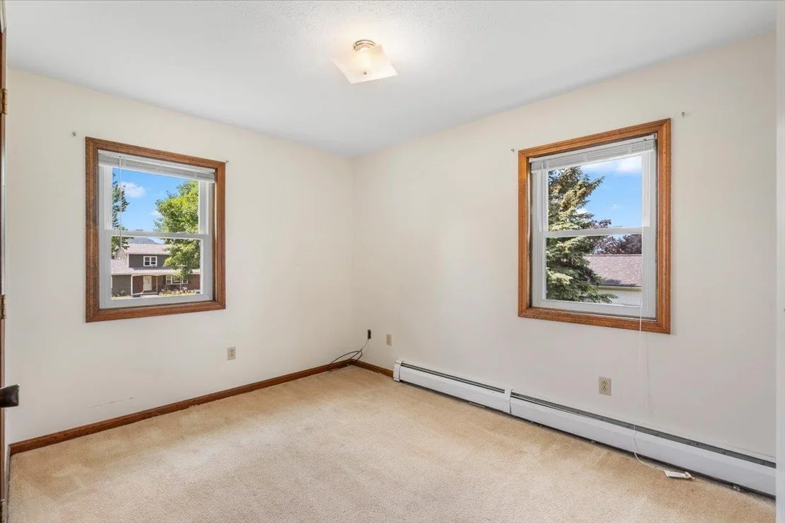 Photo of 17 Meadowbrook