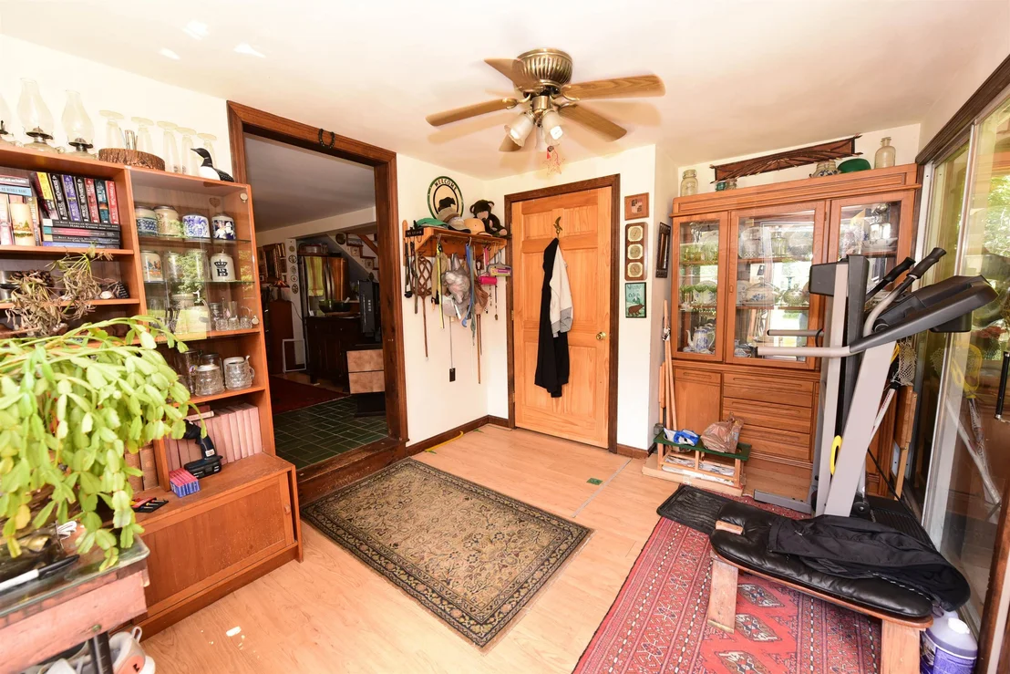 Photo of 23 Acorn