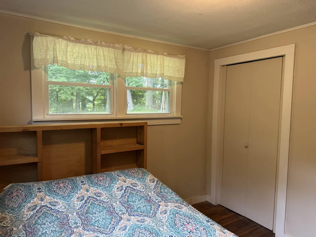 Photo of 759 Pond