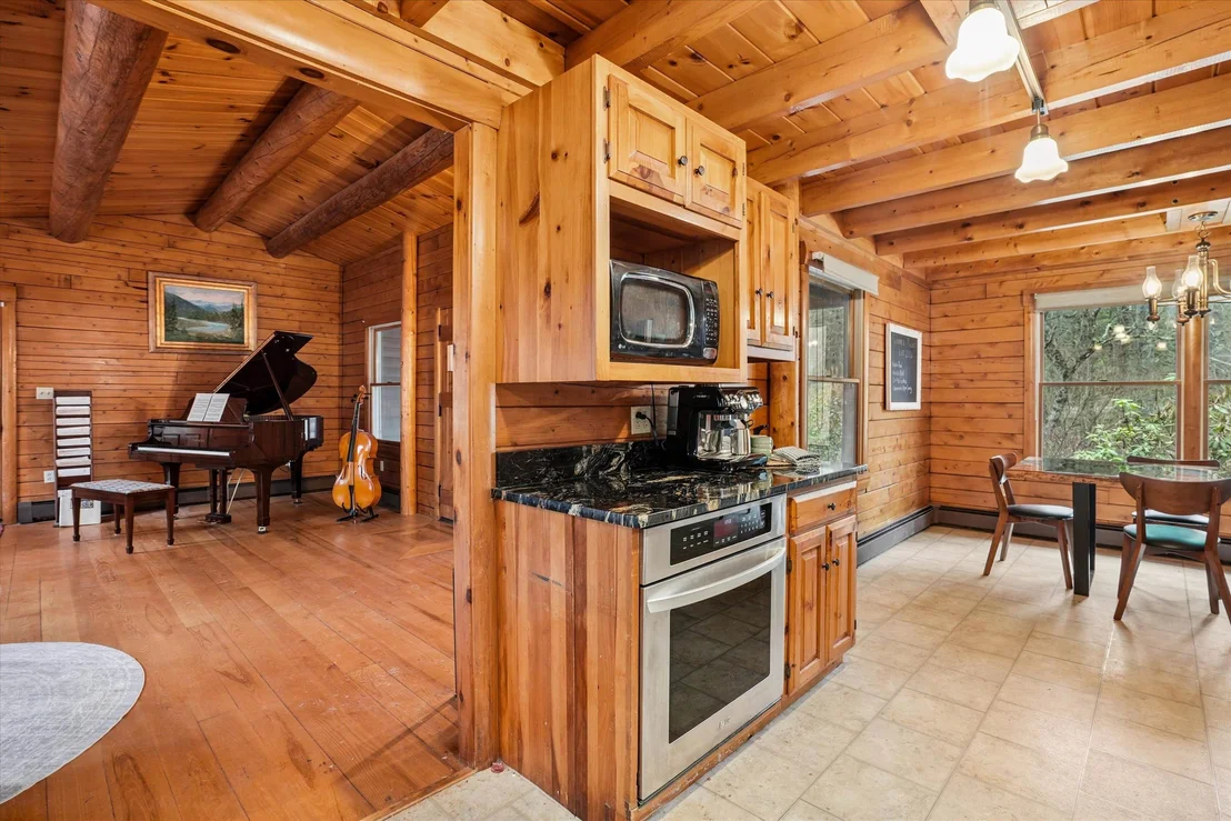 Photo of 370 Mccurdy
