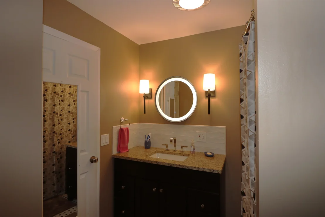 Photo of 461 Jericho