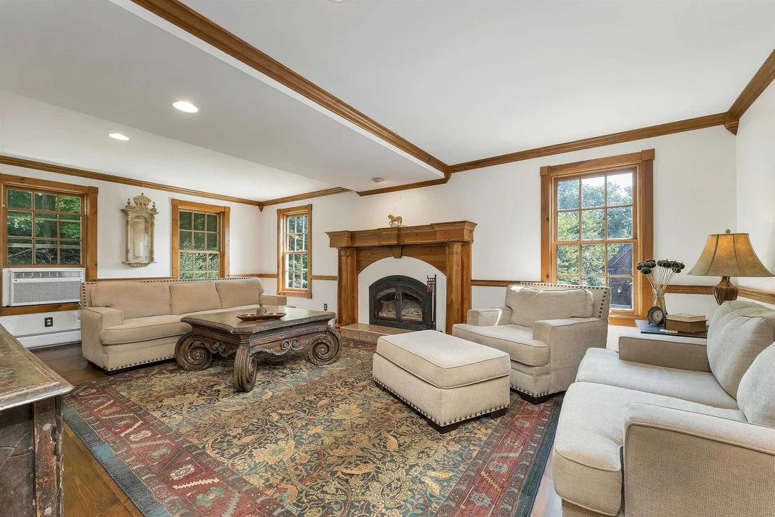 Photo of 661 Deer Meadow