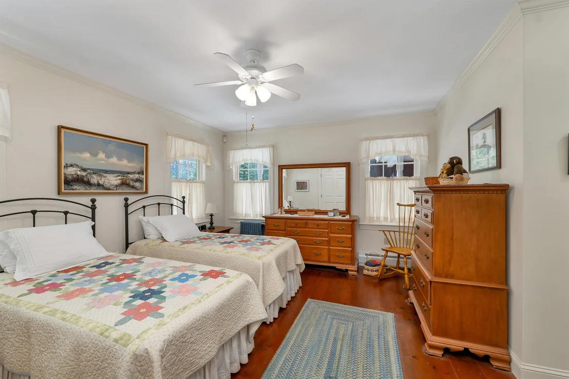 Photo of 1 River Heights