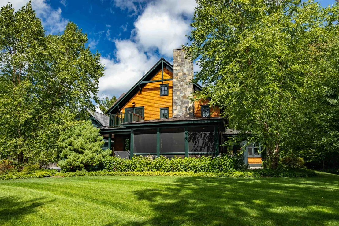 Photo of 422 Shagbark