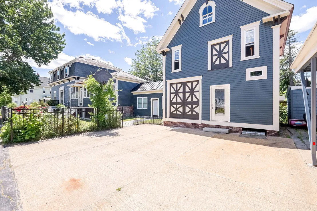 Photo of 8 Grove