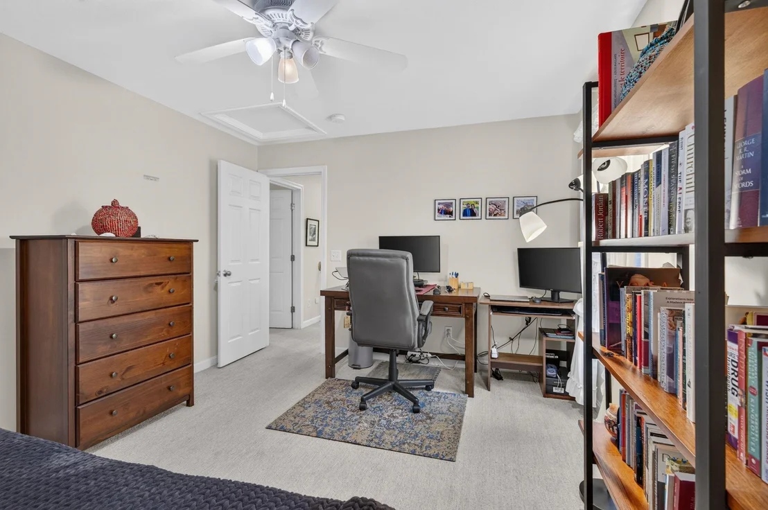 Photo of 14 Holton