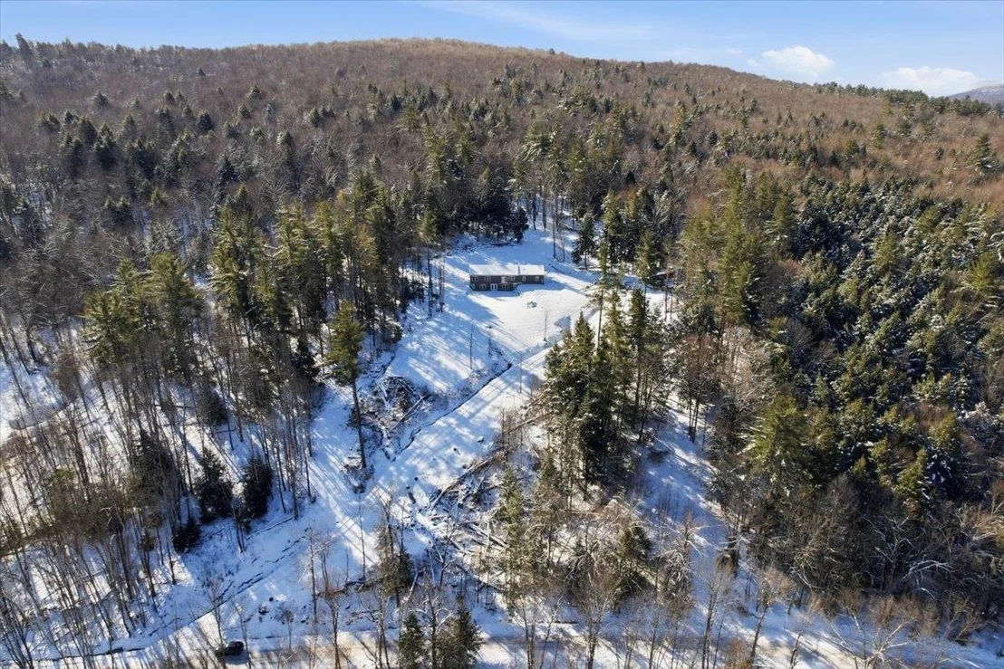 Photo of 1074 Williamson