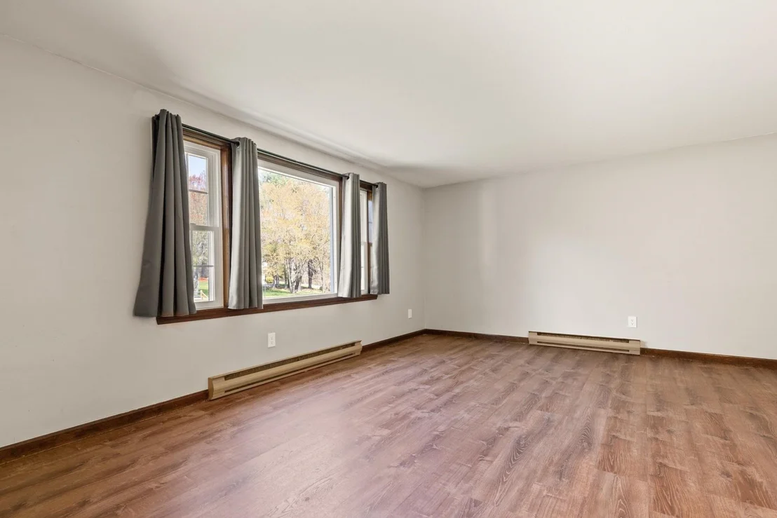 Photo of 17 Oxbow