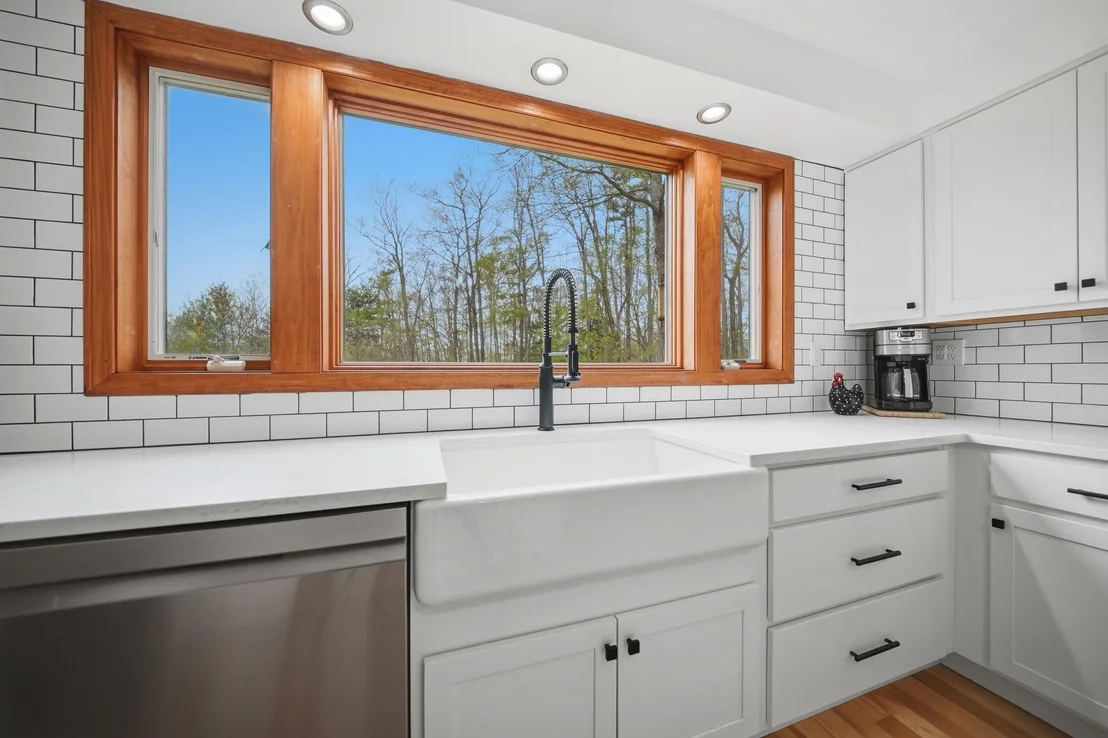 Photo of 142 Forestview