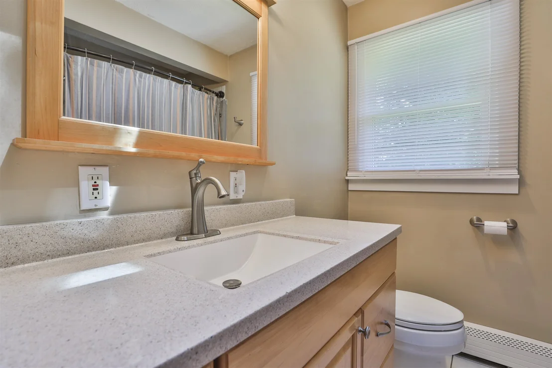 Photo of 61 Knollcrest