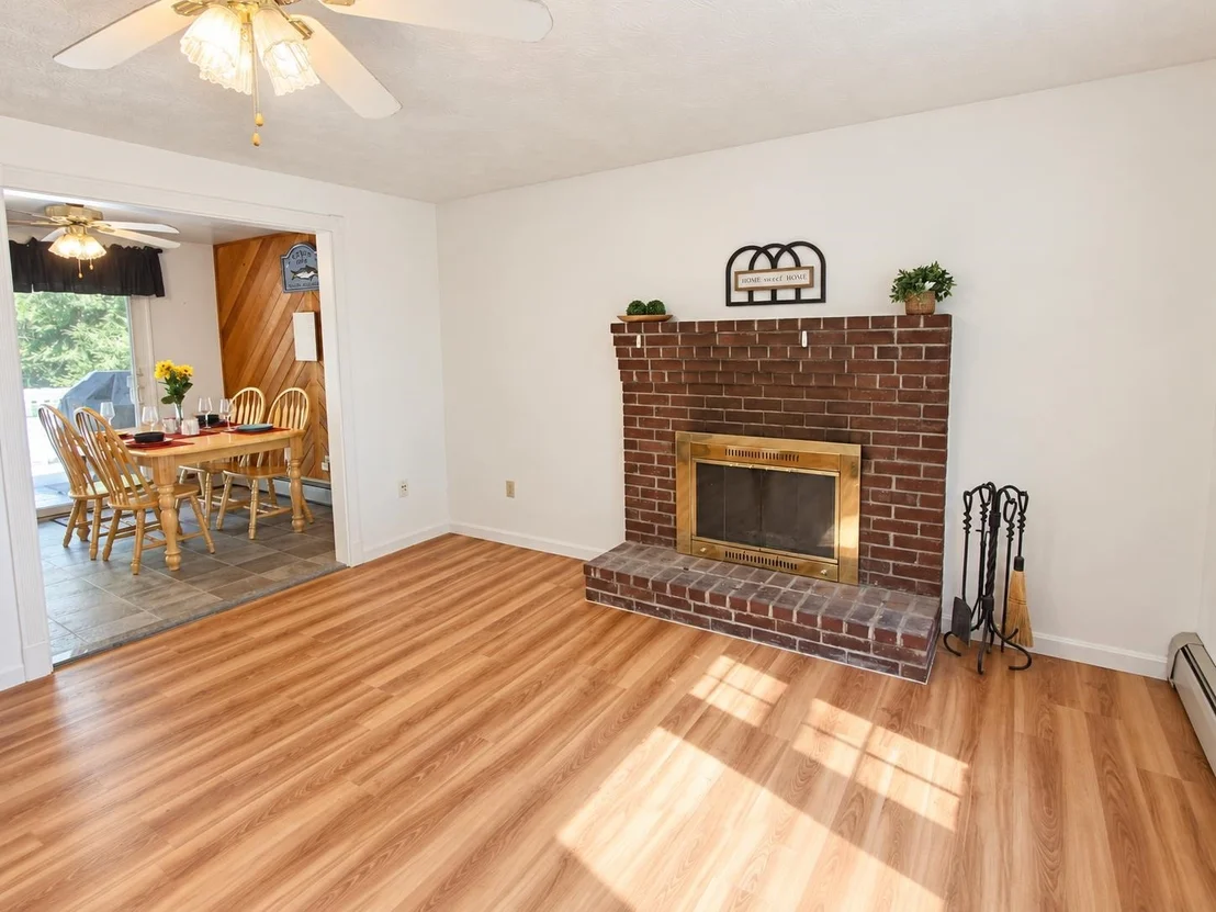 Photo of 12 Roundtree