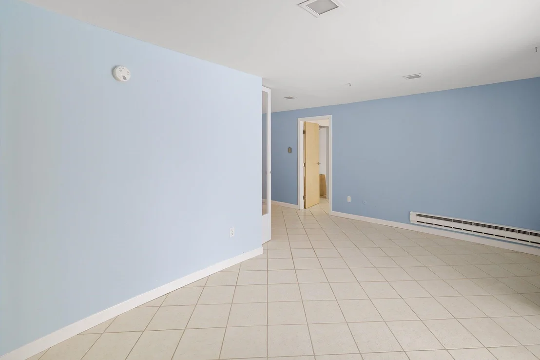 Photo of 4210 Harbor