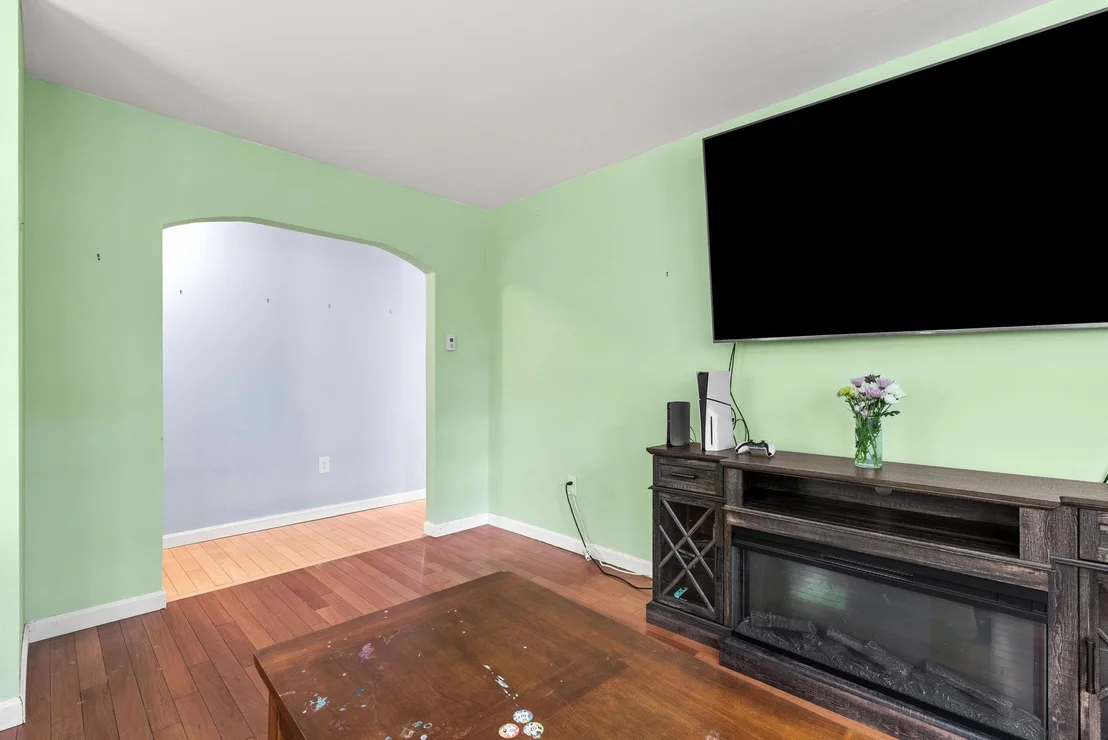 Photo of 9 Pondview