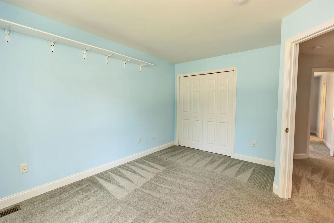 Photo of 20 Robbe Farm
