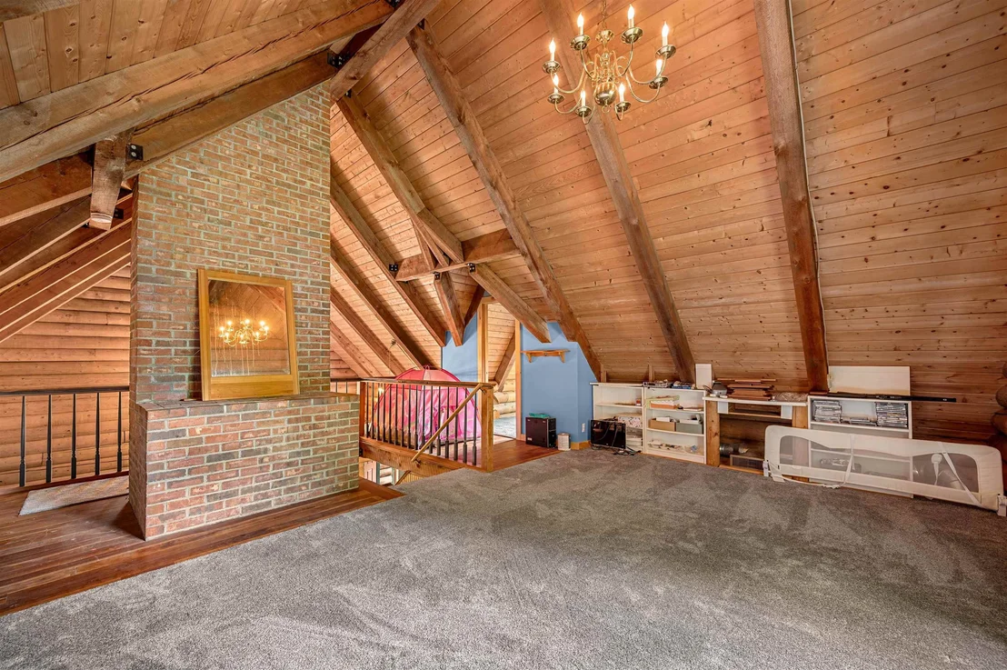 Photo of 384 West
