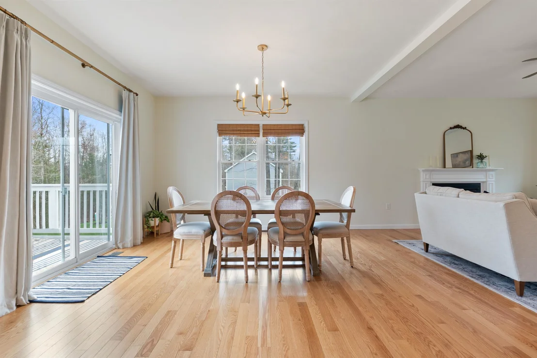 Photo of 303 Derry