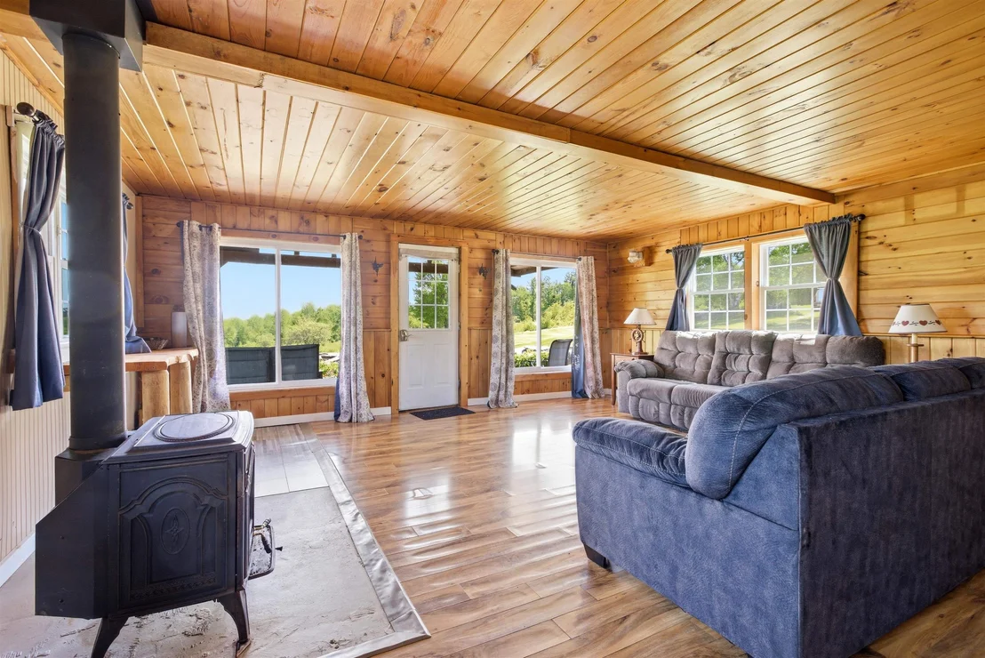 Photo of 2691 Old Pond Hill