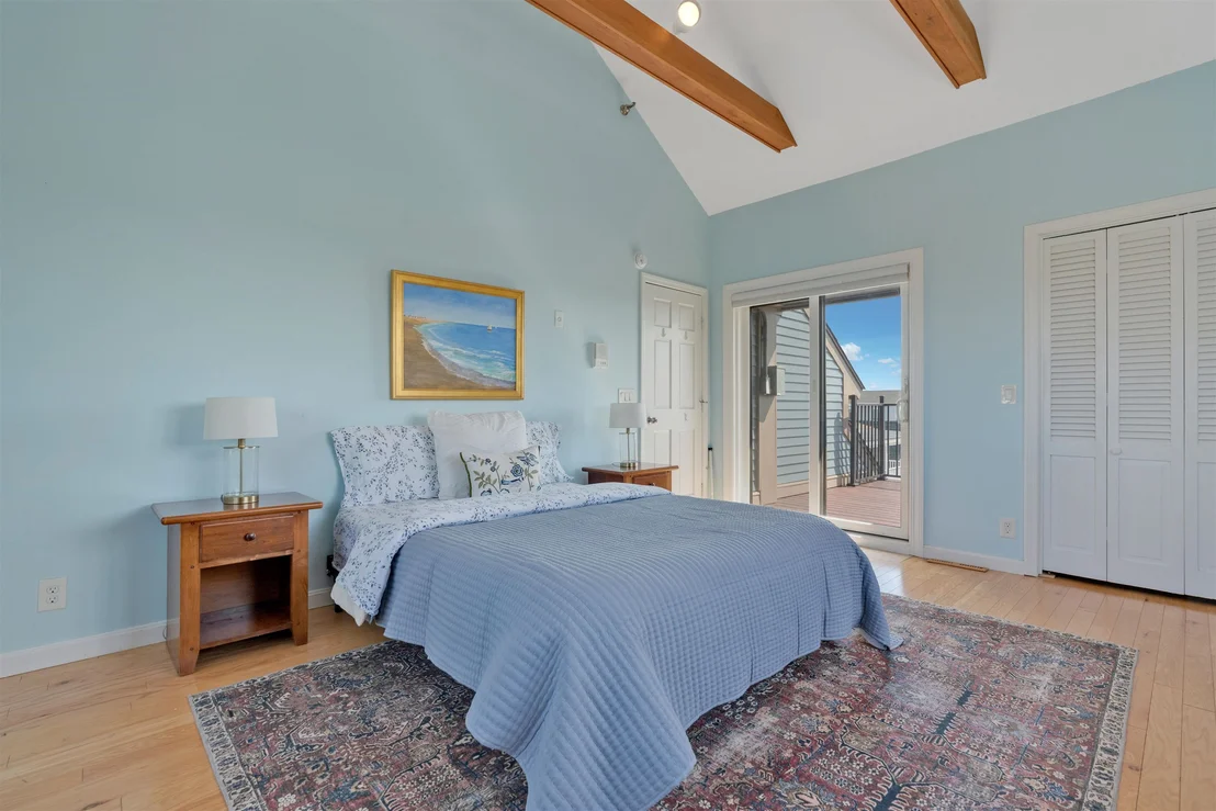 Photo of Unit 7 at 581 Ocean