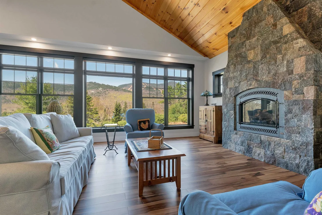 Photo of 22 Cascade Ridge